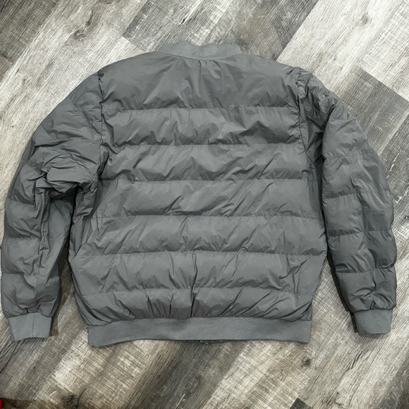 Tesla-Quilted Puffer Jacket, Missing TESLA size tag, EUC - Picture 4 of 12